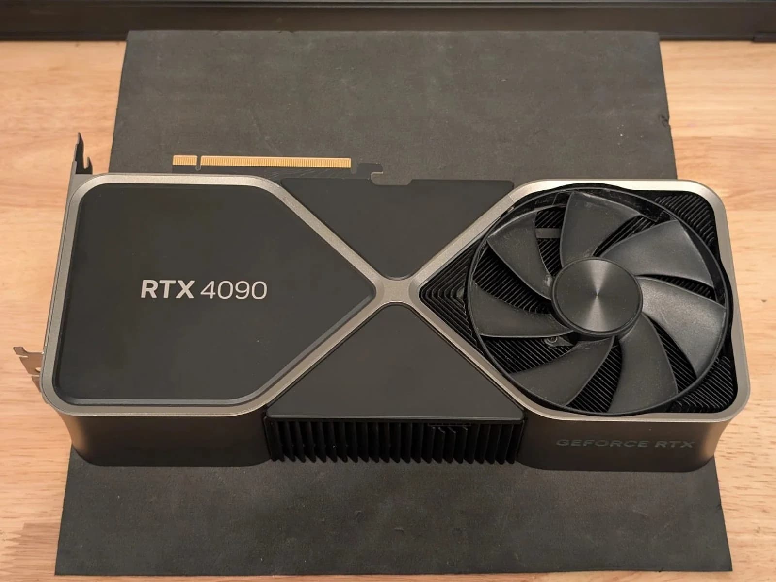 NVIDIA GeForce RTX 4090 24GB GDDR6X Founders Edition