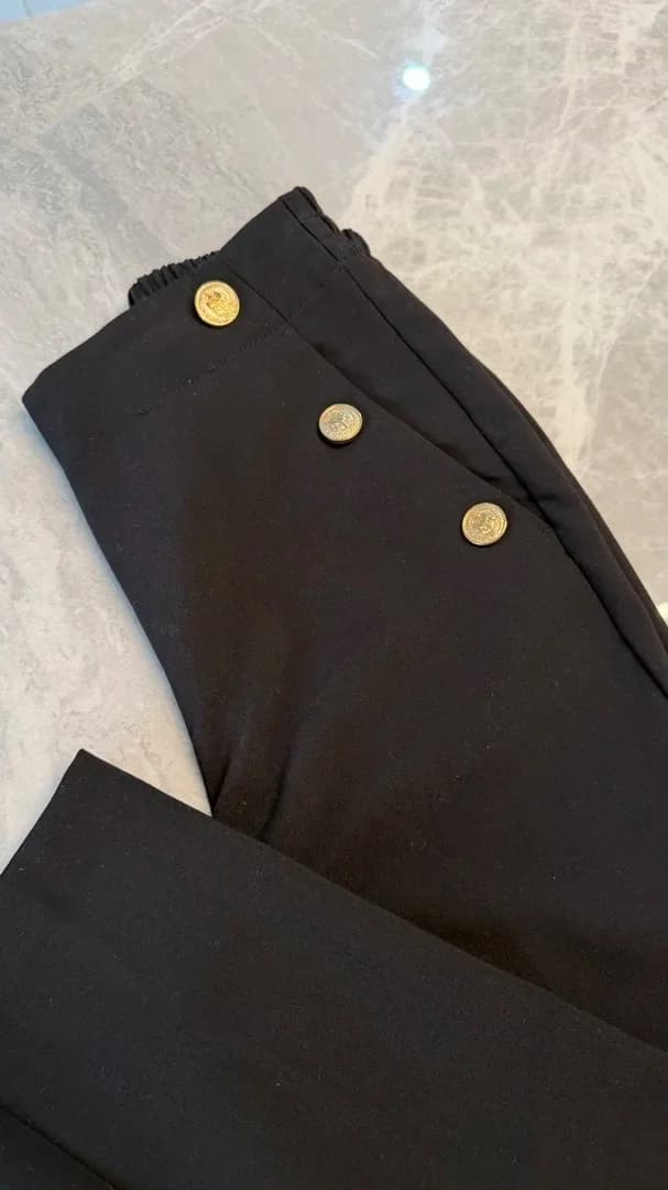 Zara Cropped Trousers with Gold Buttons XS