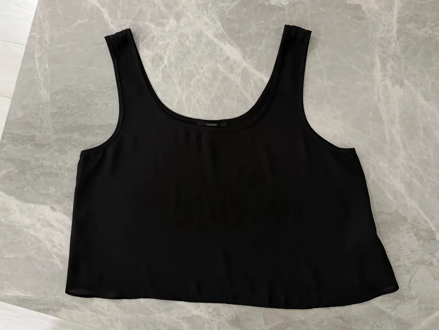 Forever 21 Black Flowy Tank Top Size M