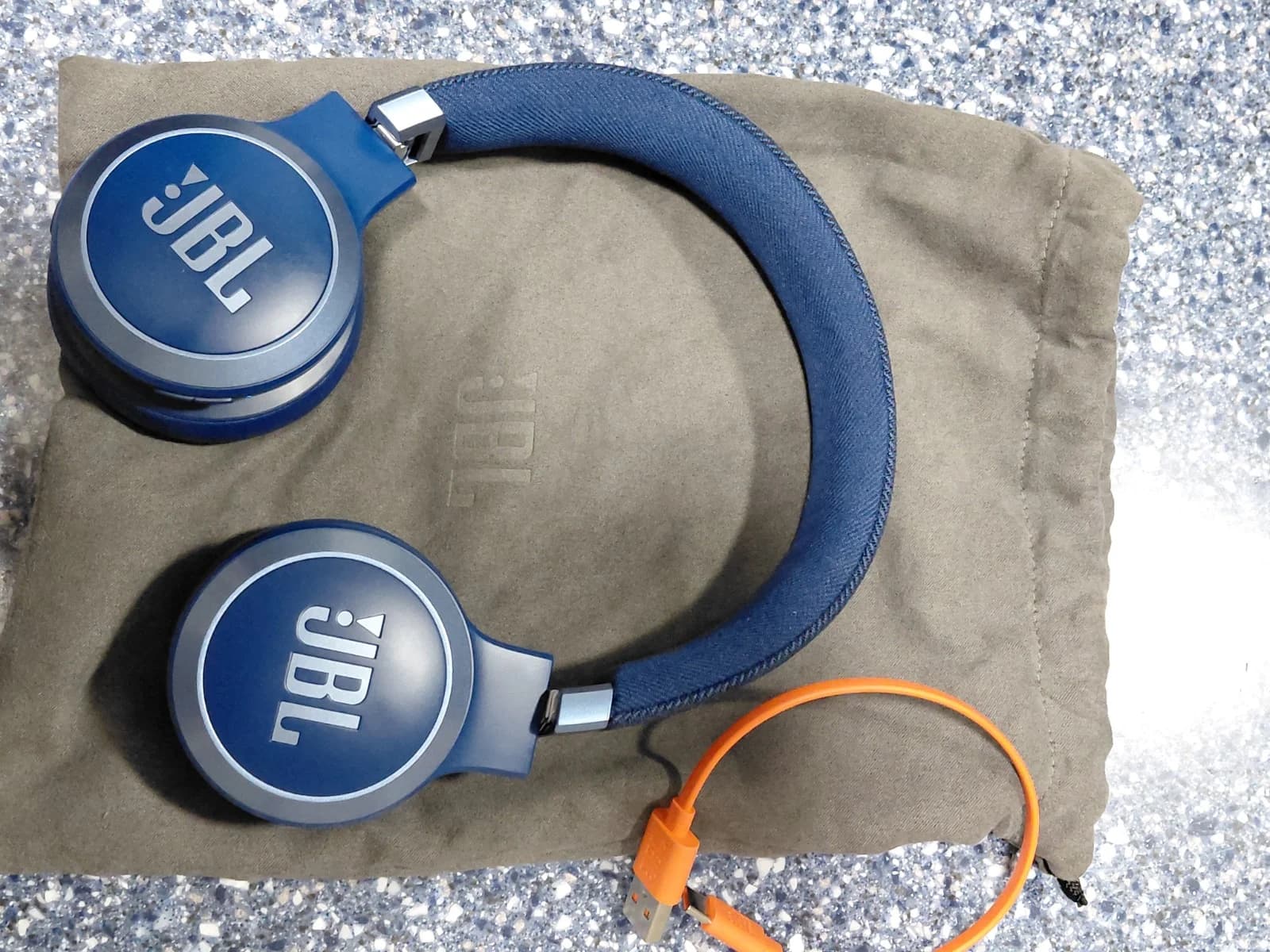 JBL Live 400BT Blue Wireless On-Ear Headphones